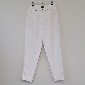 Vintage Mom Jeans | White High-Rise Tapered Jeans